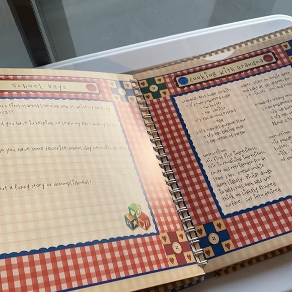 Memory book| Grandma’s House hardback picture book - Picture 4 of 5